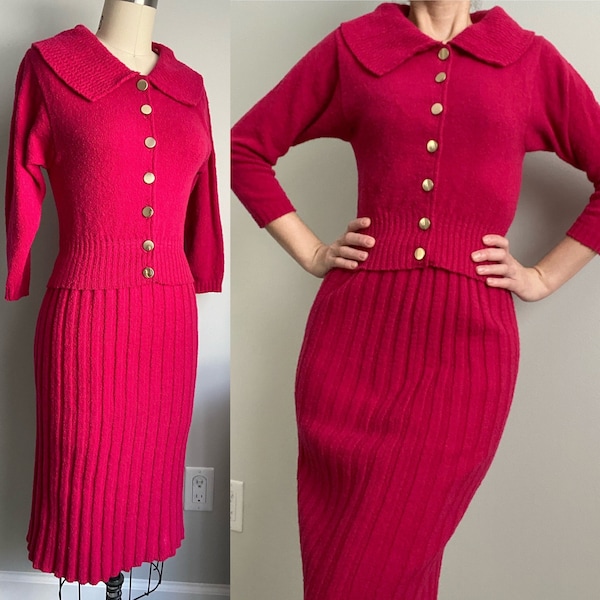 1940s 1950s KIMS Knit set Sweater Skirt Vintage Knit Red Berry Gold button down Large collar Stretch Union Label Wool Size small med