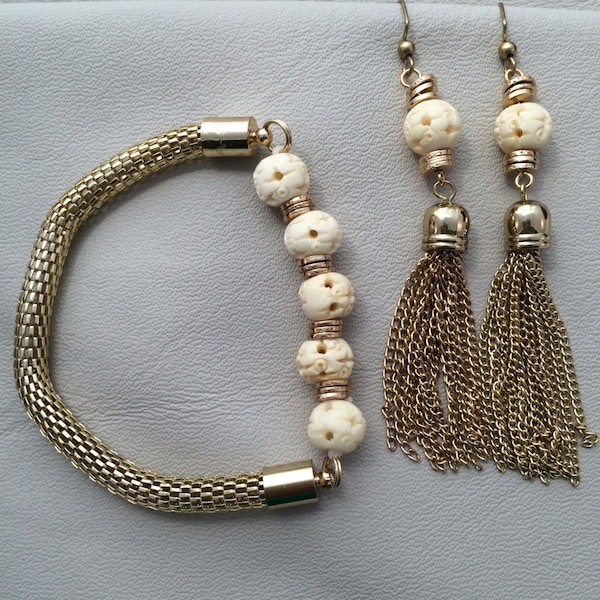 Carved Bone and Gold Tone Chain Earrings and Bracelet Set