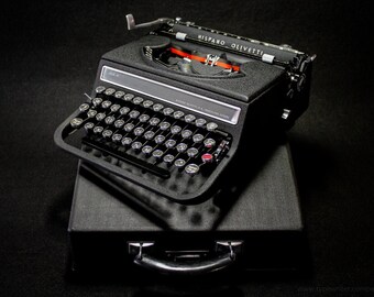 Olivetti Studio 46(42) Classic Black Vintage Typewriter Serviced, case