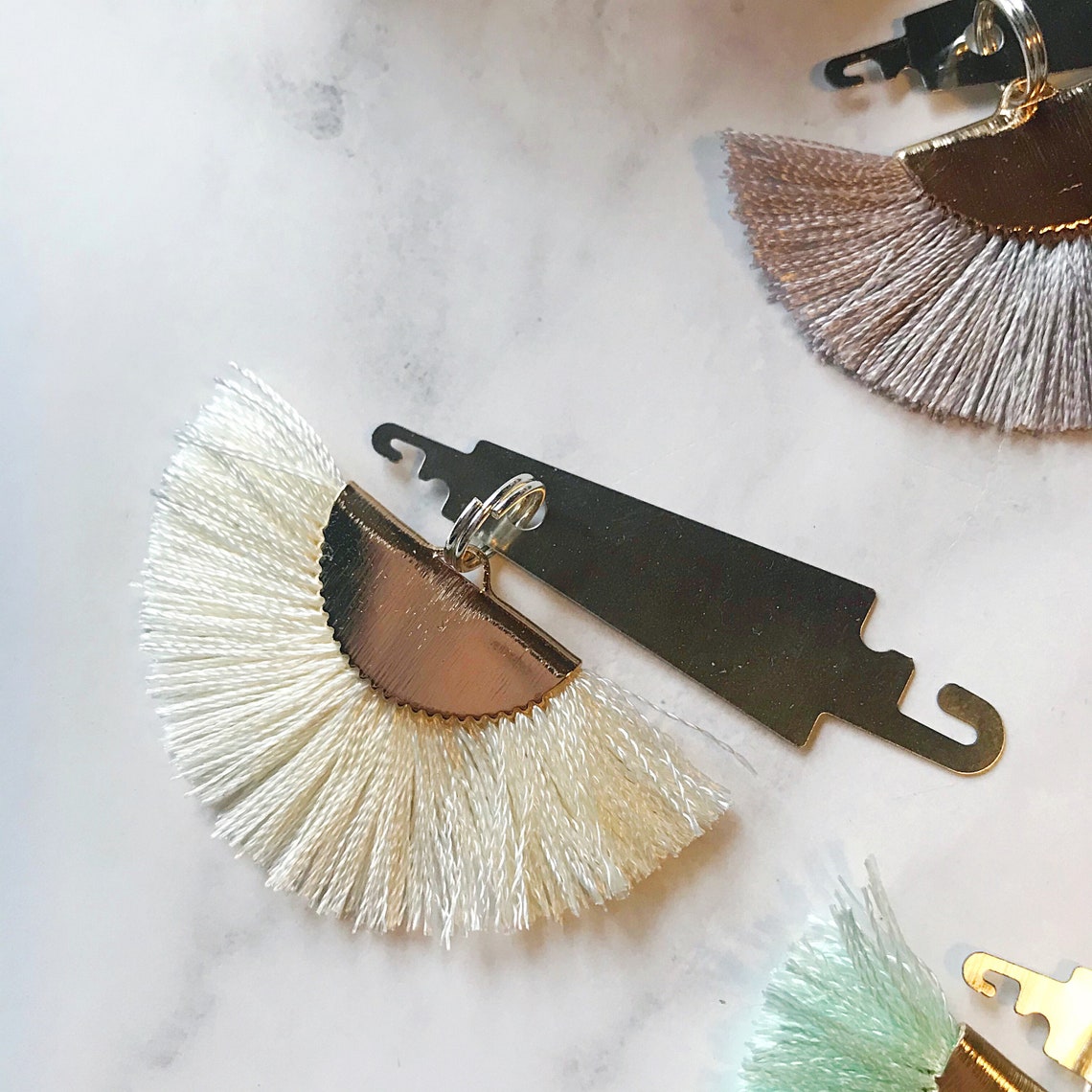 Needle threader for embroidery thread cross stitch floss Etsy