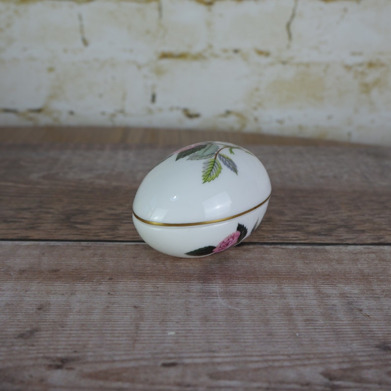 Vintage Wedgwood Egg Trinket Pot