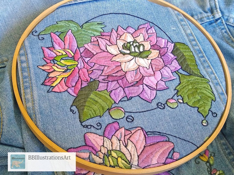 Veste en jean brodée, broderie Dahlia, motif de broderie pivoine. Motifs de broderie à la main pour embellir la veste en jean. image 8