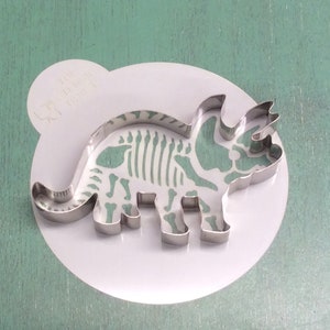 Triceratops Cookie Cutter & Stencil Set.