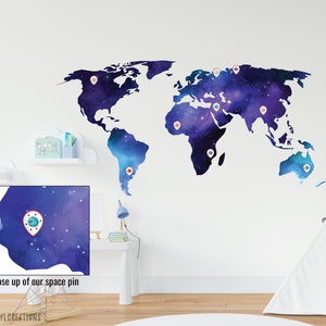 XL Weltkarte Wandaufkleber mit Weltraum Pin Abziehbilder x36, Weltraum Wand Kunst Kinderzimmer, Reiseliebhaber, Kartenkunst - TheVinylCreations