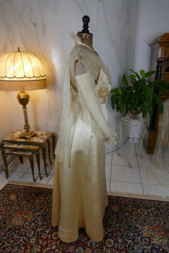 1915 HUGHES & STARNES Wedding Dress, antique dres… - image 8