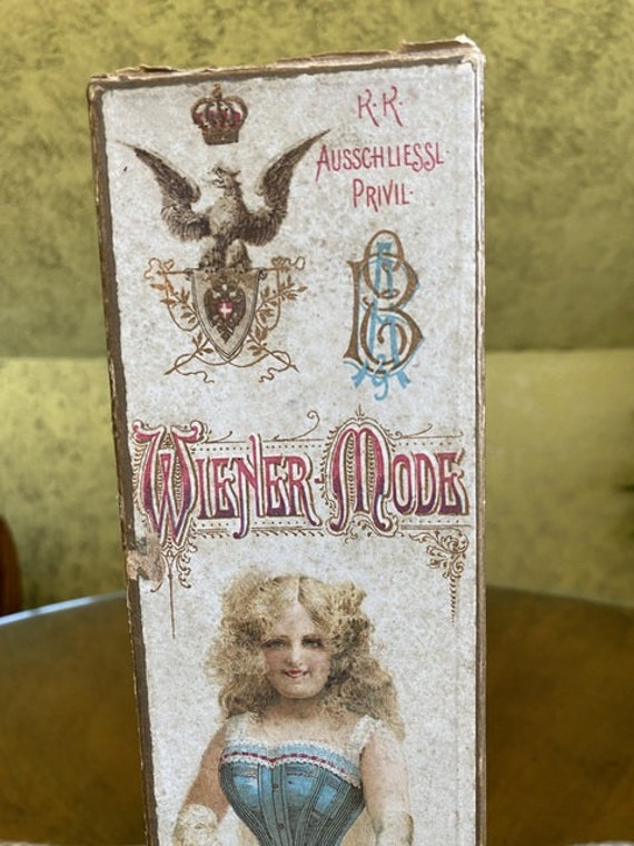 1895 WIENER MODE Corset Box, antique corset box, … - image 3