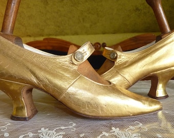 1912 Golden Evening Shoes, Vienna and London, ca. 1912