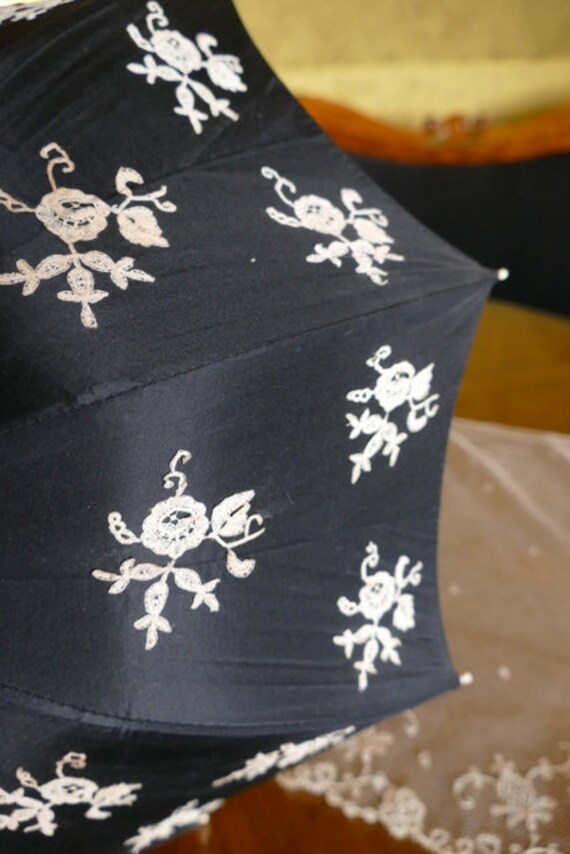 1870 Brussels Bobbin Appliqué Lace Parasol, antiq… - image 4