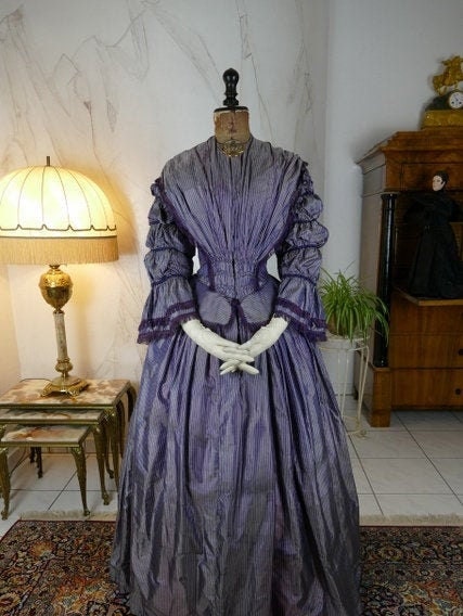 1847 Dress Victorian Dress Antique 