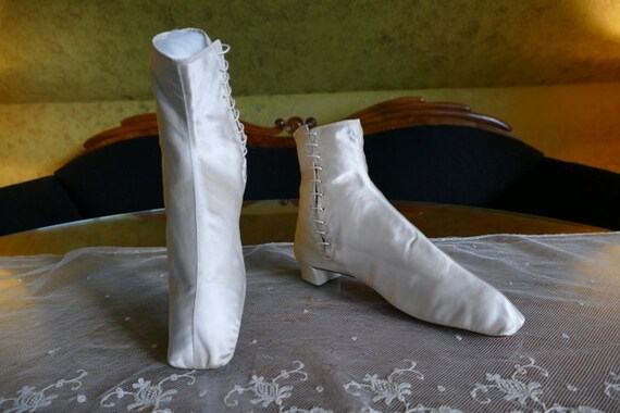 1860 Wedding boots, antique boots, antique schoes,