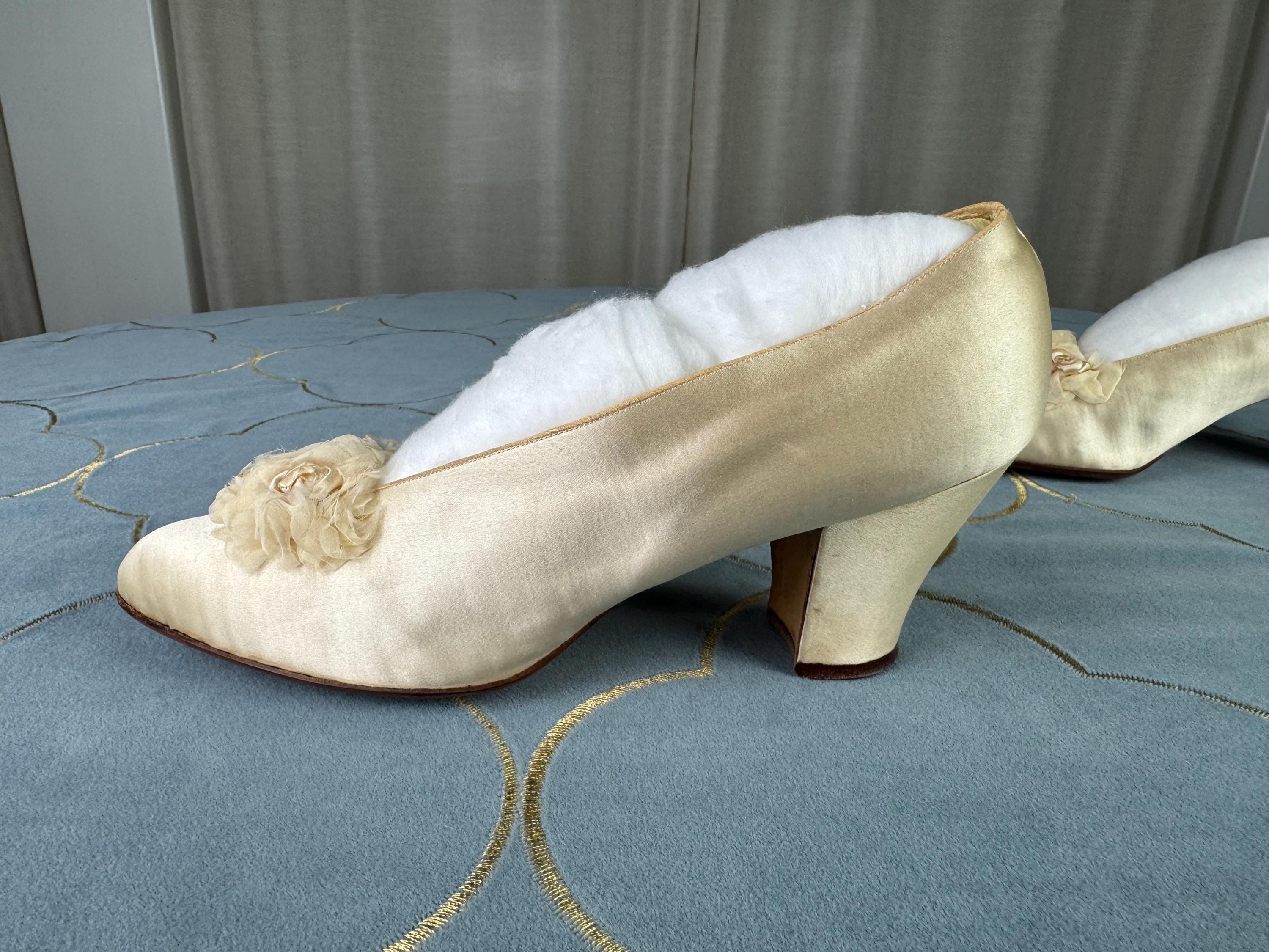 アンティークシルクのウェディングパンプス、1912年タイタニック号時代