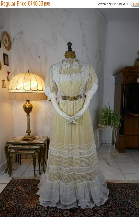 ON SALE 1903 Muselin Dress, antique gown, antique