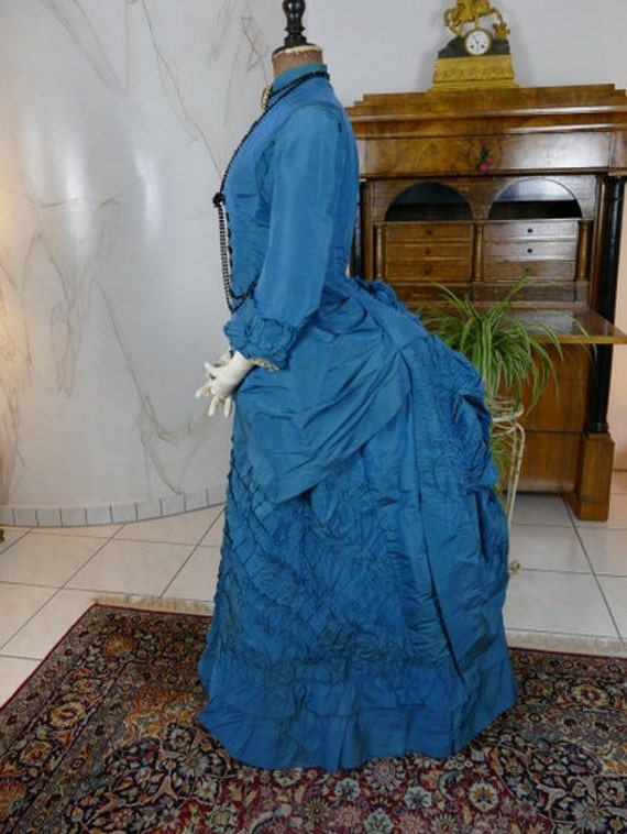 1879 Bustle Gown, Blue Princess Style Gown, antiqu