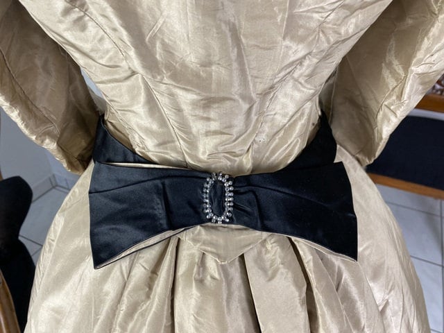 【Xmas♡感謝Sale】 1890s年代頃 アンティークドレス 刺繍 コットン Xmas♡感謝Sale】1890s年代頃 ヴィクトリアン アンティーク ドレス