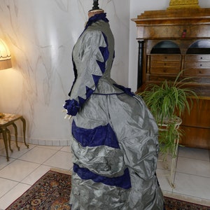 1884 Bustle Dress, Paper Silk, antique dress, antique gown, Victorian Dress, antikes Kleid, Turnüre, Tournüre, robe ancienne