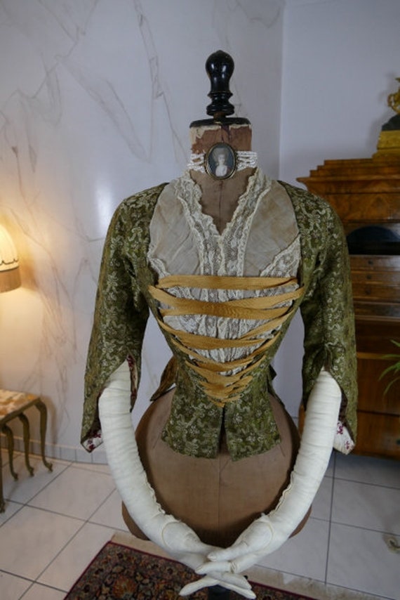 1760 Pierrot à l'Anglaise, antique pierrot, rococo