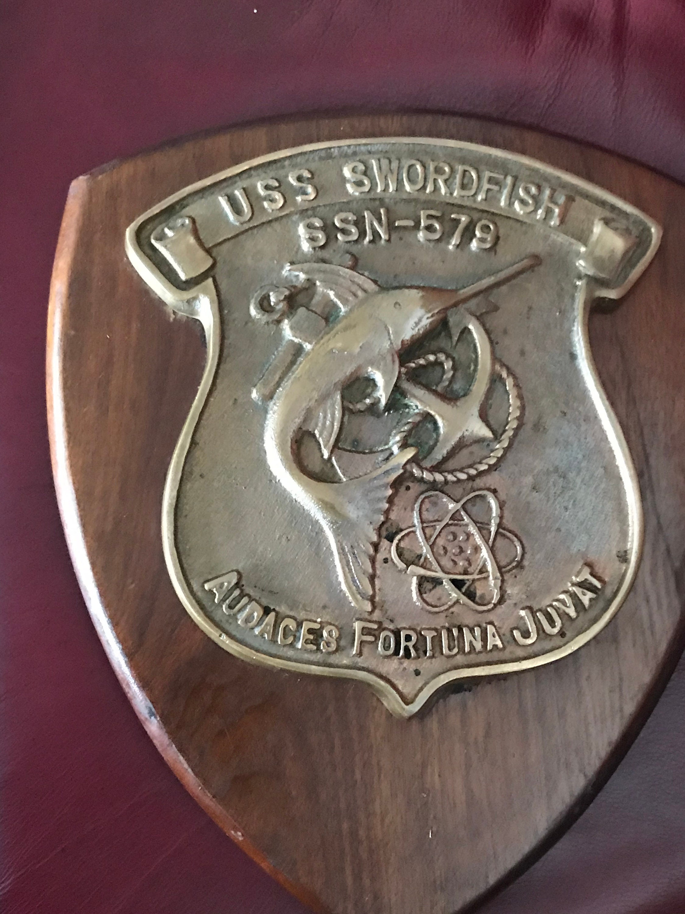 4241）USSフライングフィッシュ　原潜（SSN-673）　壁掛け　プレート USS Swordfish Submarine SSN 579 Brass Plaque - Etsy
