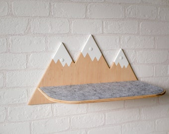 Cat shelf wall furniture with felt inserts