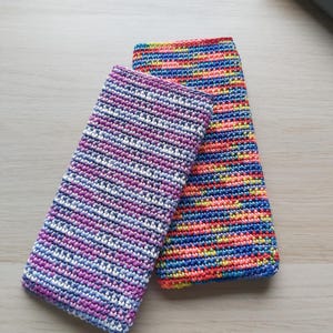 Multicolor slim phone sleeve
