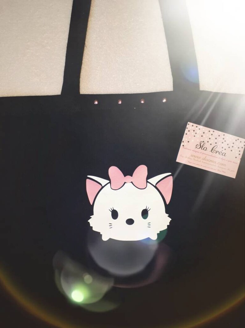 Tote bag adorned with a cat free shipping Slocrea