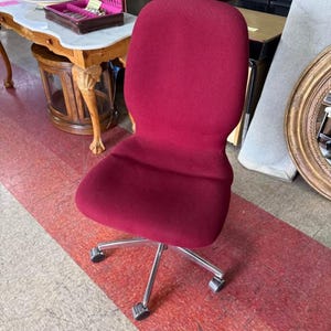 25% OFF - Steelcase super comfortable task office chair image 2