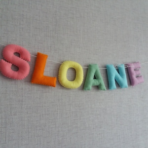 Filz Girlande, Filz Namensgirlande, Regenbogen Namensgirlande, Filz Namensgirlande, Namensgirlande für Mädchen, Baby Girlande