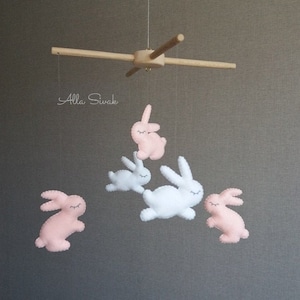 Bunny baby mobile, Rabbit mobile, Peter rabbit mobile, Bunny nursery mobile, Baby mobile girl, Pink bunny mobile, Mobile nursery rabbit