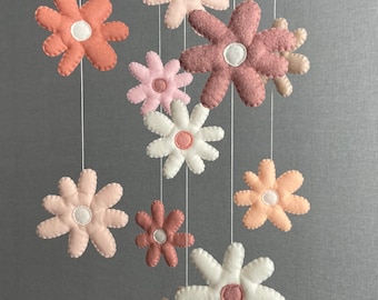 Daisy baby mobile, Baby girl mobile, Flower mobile, Crib mobile, Flower mobile nursery, Daisy nursery decor, Daisy nursery