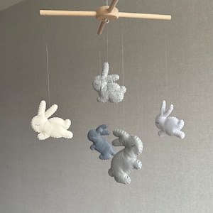 Baby mobile Bunny mobile Rabbit mobile Hare mobile Bunny crib mobile  Bunny mobile nursery Mobile lapin Peter rabbit mobile