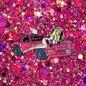 Blonde Queen of LA Enamel Pin