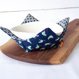Bol à soupe cosy // Oiseaux, turquoise, bleu marine // Support pour bol micro-ondes