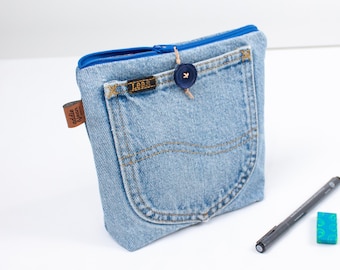 Blue Zipper Pouch // Toiletry Bag // Change Purse // Pencil Case