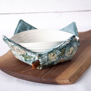 Soup Bowl Cozy // Floral Blue // Microwave Bowl Holder