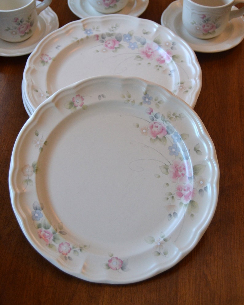 Pfaltzgraff Tea Rose DINNER PLATE pink flower scallop edge | Etsy