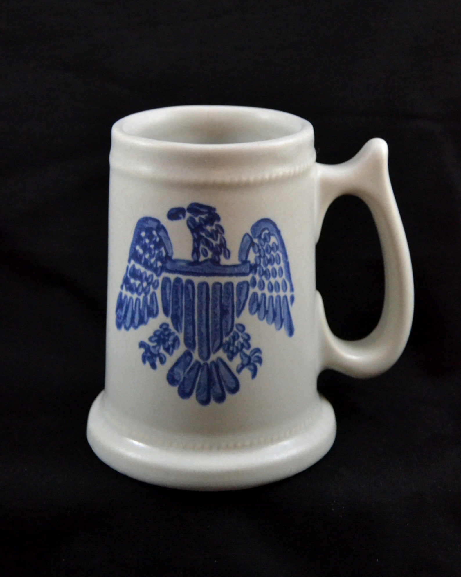 Pfaltzgraff Yorktowne Eagle TANKARD Vintage Dinnerware Dishes - Etsy