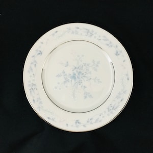 Noritake BREAD PLATE Carolyn Japan vintage porcelain formal dinnerware dishes blue pink flowers floral platinum trim