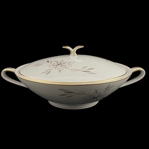Noritake Helene Round COVERED VEGETABLE Bowl pink taupe dots on gray leaves floral spray flowers Japan tableware platinum dishes 5602