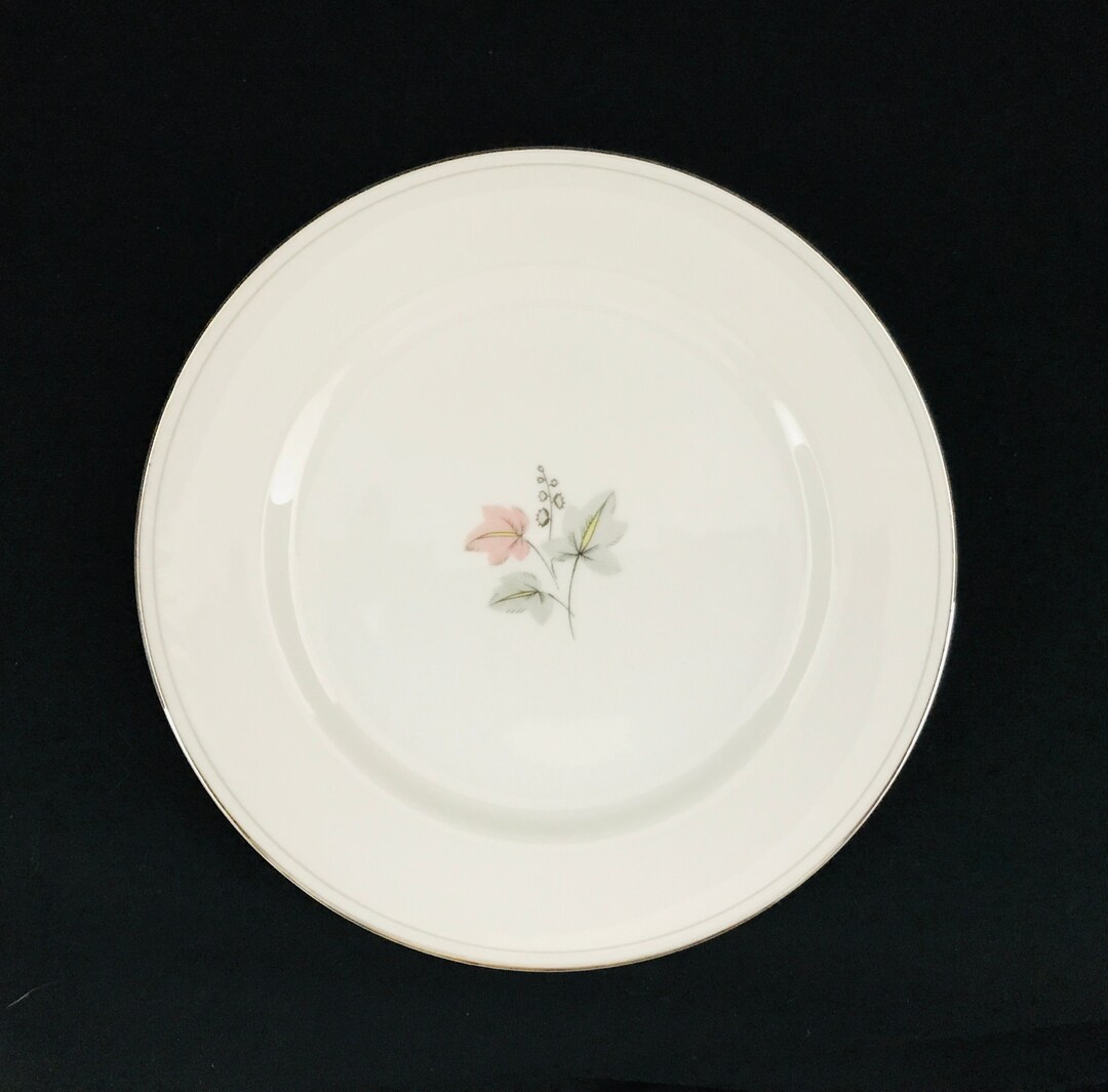 Yamaka China SALAD PLATE 2368 Japan Vintage Porcelain Formal