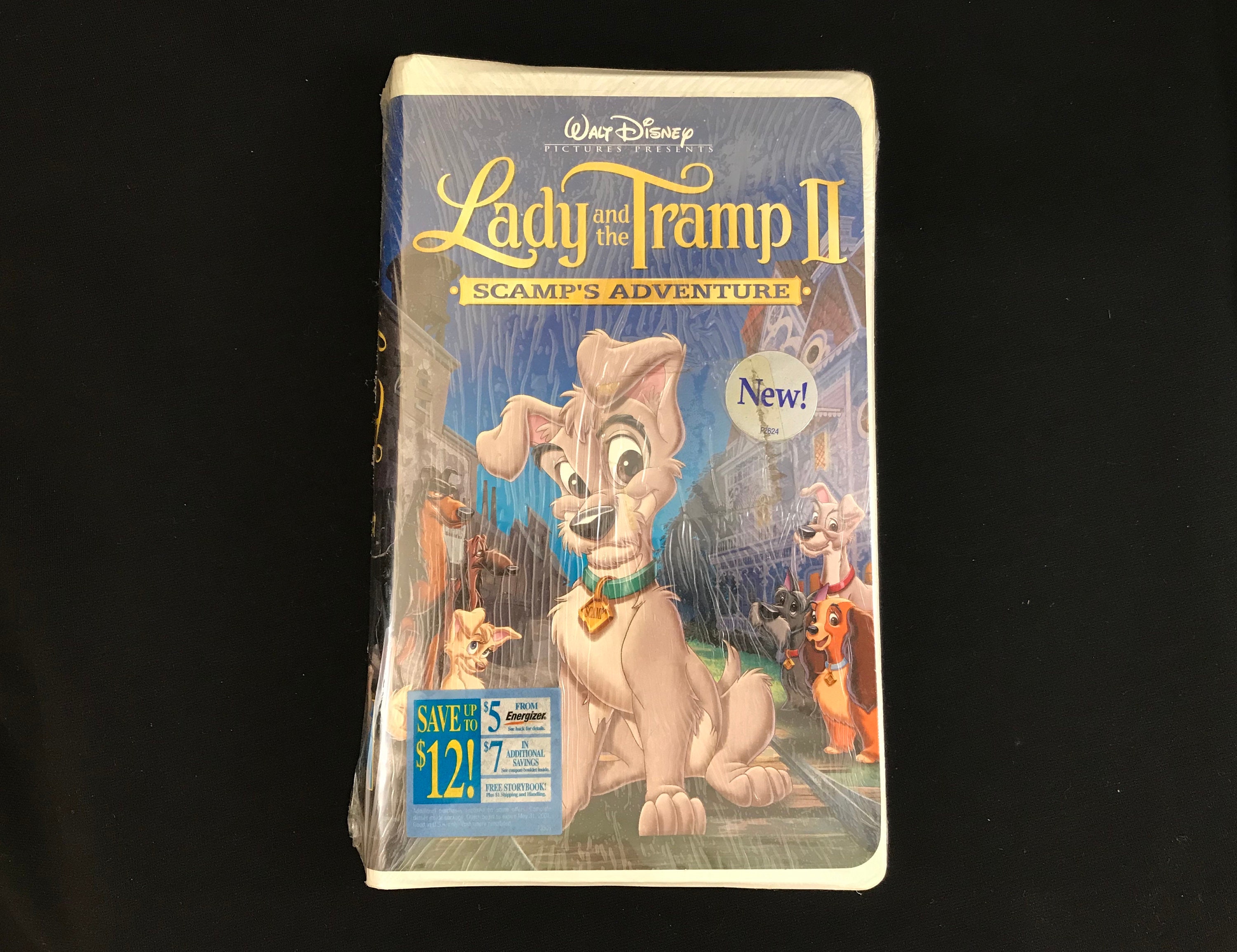 Walt Disney Lady and the Tramp II Scamp's Adventure-NEW SEALED + Book & Toy