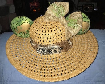 Sombrero con orejas estilo safari
