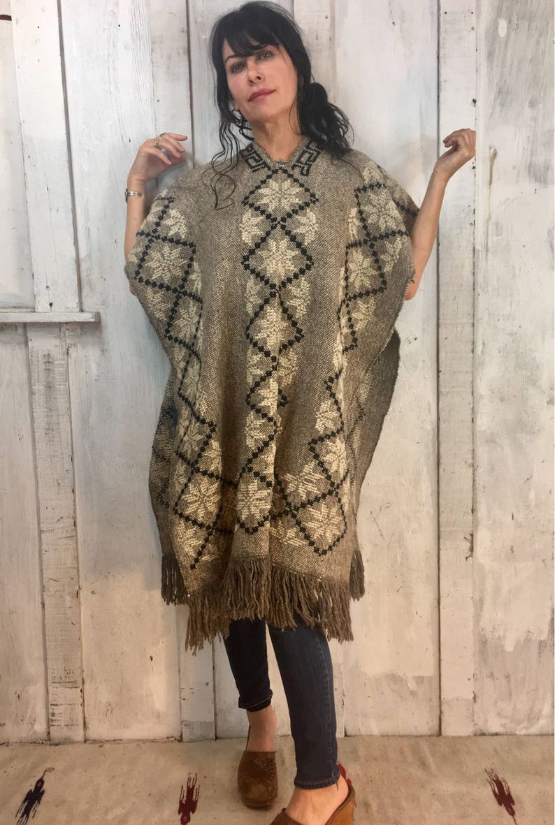 Vintage Handwoven PonchoMexican Wool PonchoFolk Art PonchoVintage Handmade Poncho