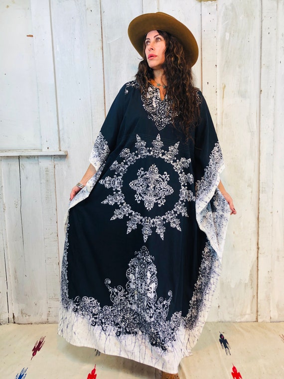 Vintage 70s Kaftan//Vintage Indian Caftan // Bohe