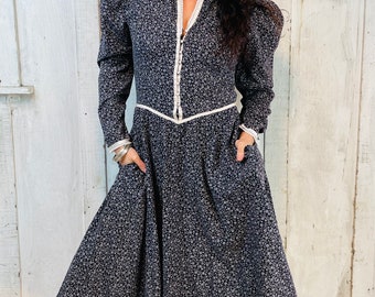 Gunne Sax Klänning // Vintage Gunne Sax Blå Prärieklänning // 70-tals Mellanklänning // Hippie Renaissance Klänning
