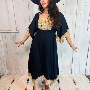 Vintage Indian Cotton Dress// 1970s Indian Cotton Caftan// Boho Ethnic Folk Art Dress// Vintage Handblock Kaftan