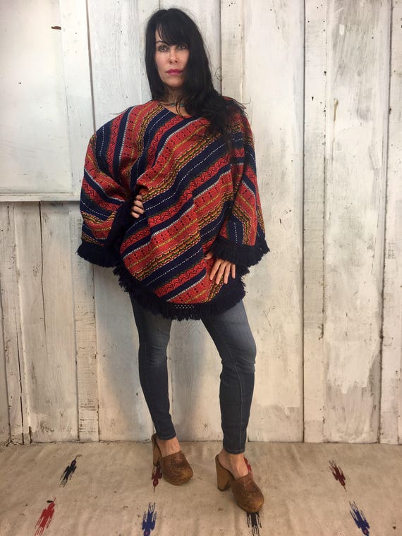 Vintage Handwoven Poncho//Folk Art Poncho//Vintag… - image 4