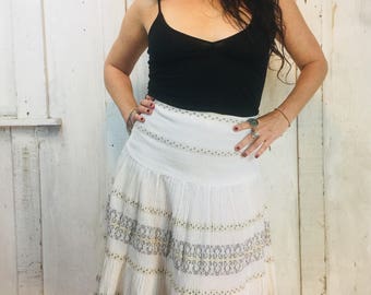 Vintage Indian Cotton Skirt//Indian White Cotton Gauze Skirt// Boho Hippy white Cosmic Skirt// 1970s Gold And Silver Lurex Skirt