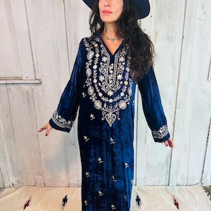 Vintage 70s Embroidered Mexican Kaftan// Bohemian Kaftan/ Mexican Vintage Cotton Kaftan// Festival Dress
