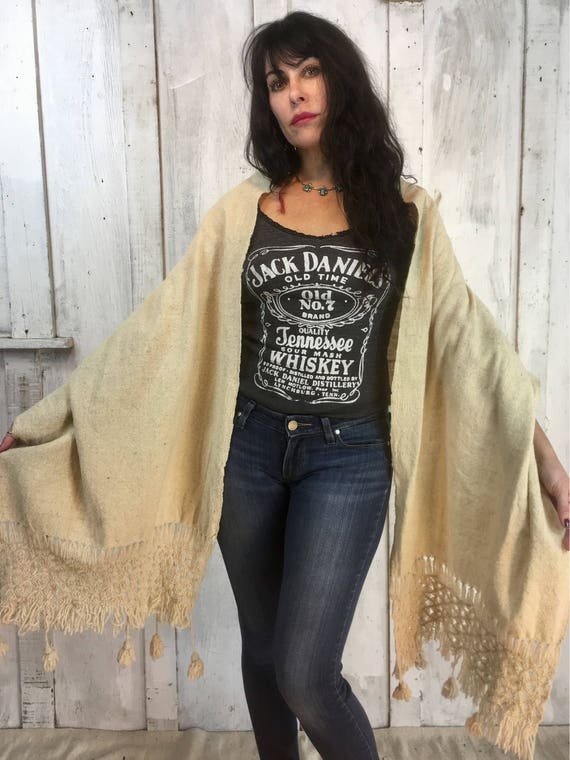 Vintage Handwoven Shawl//Folk Art Poncho//Vintage… - image 2