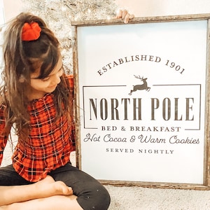 North Pole wood sign - Merry Christmas wood sign - Wood signs - Home decor - Merry Christmas - Christmas decor - Christmas signs