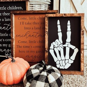 Skeleton peace sign - Halloween sign - Halloween decor - Spooky season - Spooky decor - Wood signs - Boho Halloween - Fall sign - Wood signs